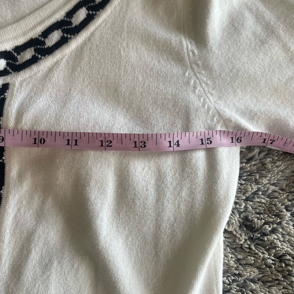A lovely white with black trim cardigan sweater, short sleeve size medium - Picture 7 of 11